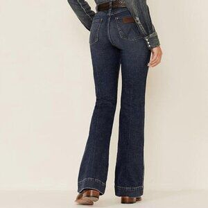 NWT Wrangler Retro ® Premium High Rise Trouser Jean - Size 28x36